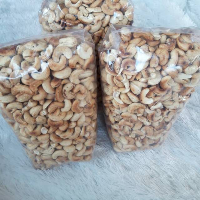 

KACANG METE BAKAR ASLI WONOGIRI METE WONOGIRI