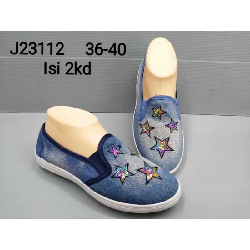 Sepatu sneaker slip on wanita murah awet