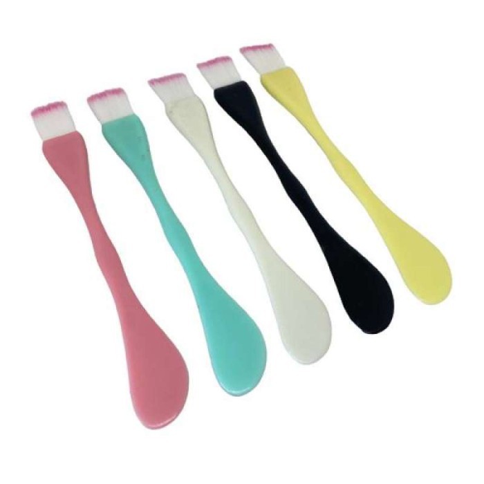 Kuas Masker Wajah dengan Spatula 2 In 1