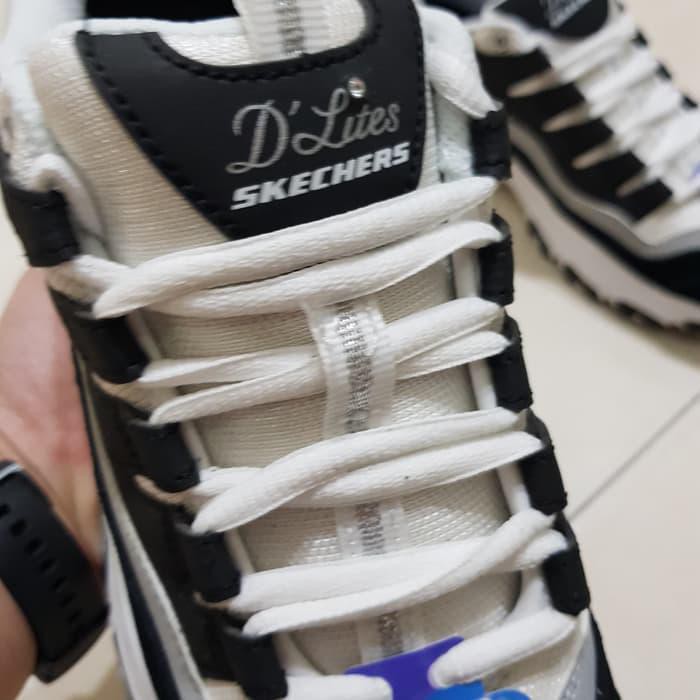 SEPATU SKECHERS DLITES SURE THINGS - BLACK/WHITE / SEPATU WANITA