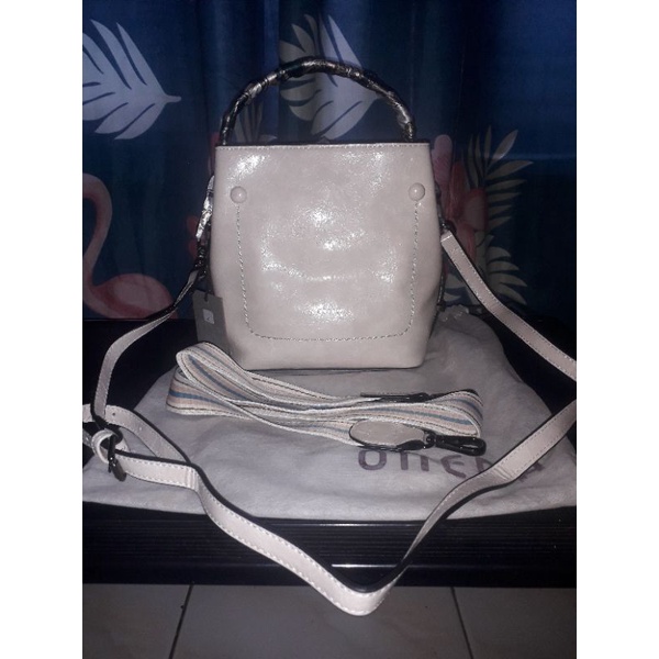 tas oneda slempang wanita krem