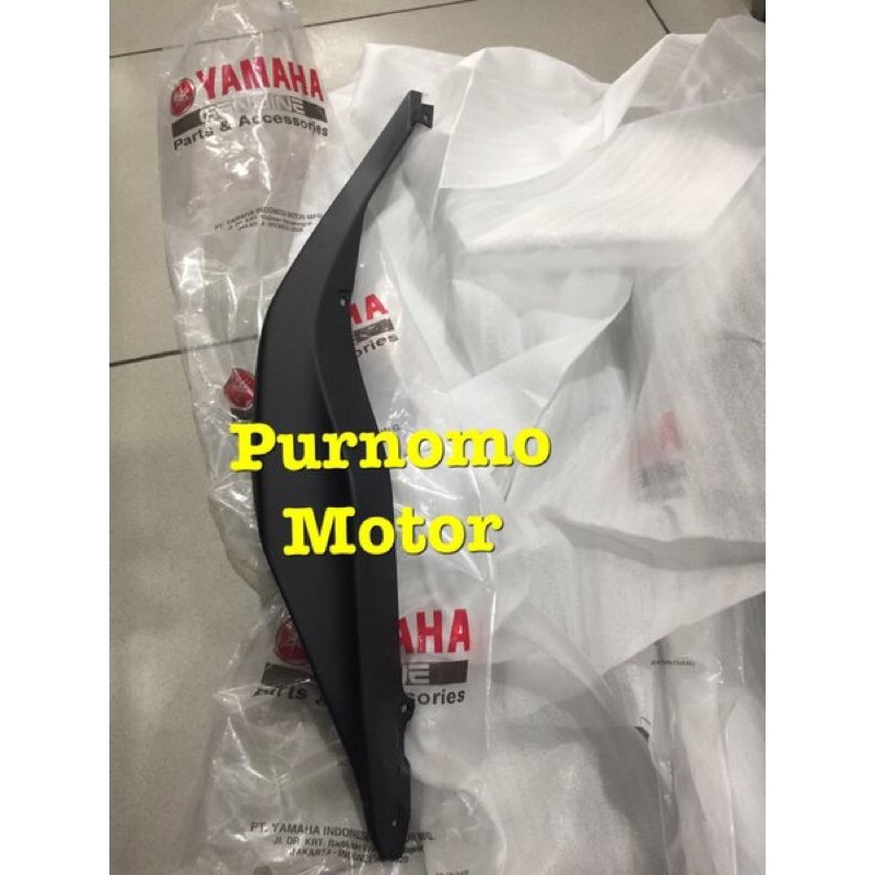 cover body belakang aerox 155 kanan hitam doff original