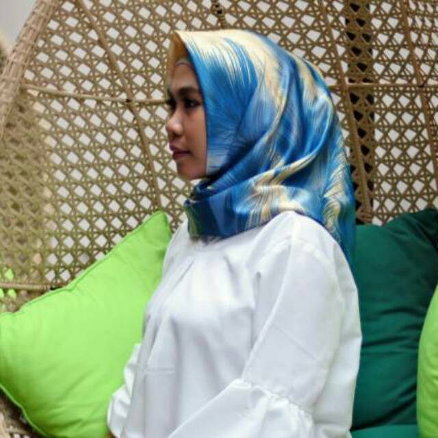 GROSIR Instan Segi Empat Alesha , Hijab, Jilbab, Kerudung, Pashmina