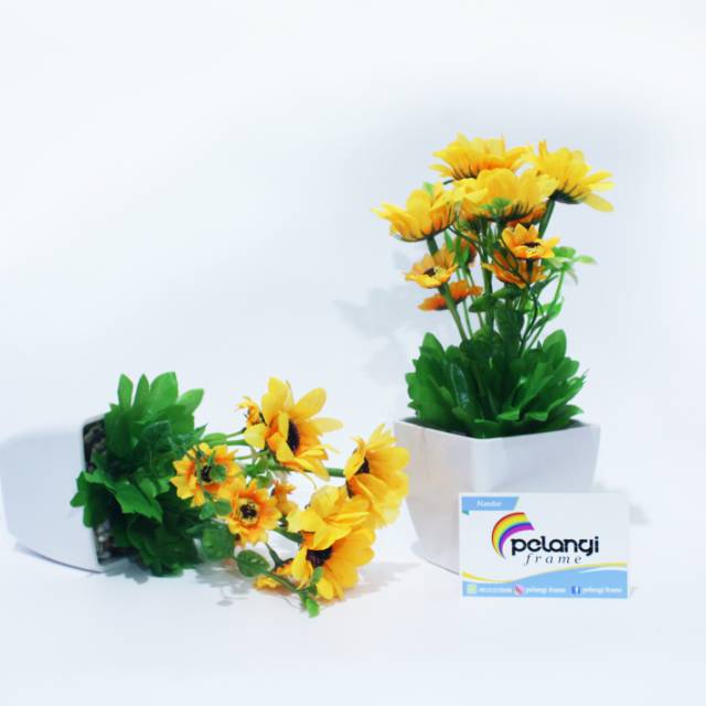 

Bunga matahari plastik