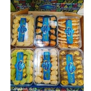 

Paket Kue Lebaran