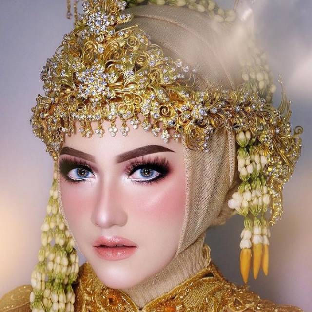 alieshaputri_27