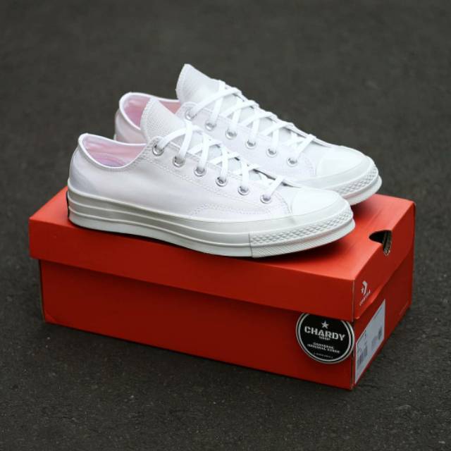 mesh converse white