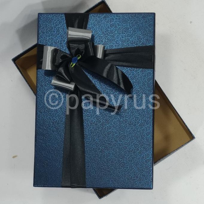 

Papyrus 20X30 Tinggi 15Cm Kotak Kado Gift Box Hadiah Tokotaraka94