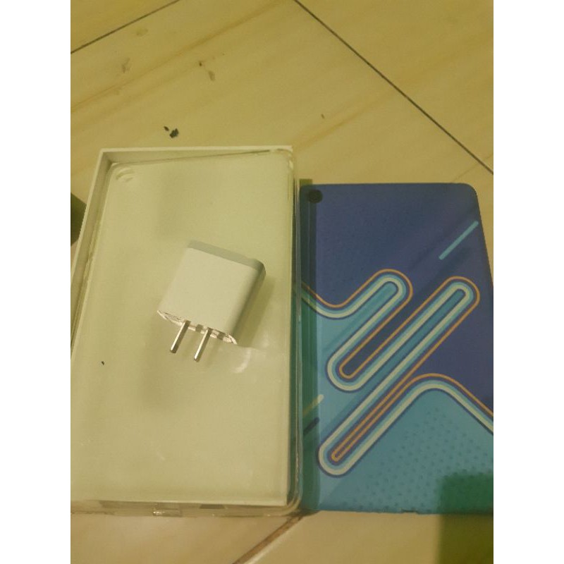 MI PAD 4 4/64 GB (LTE + WIFI)