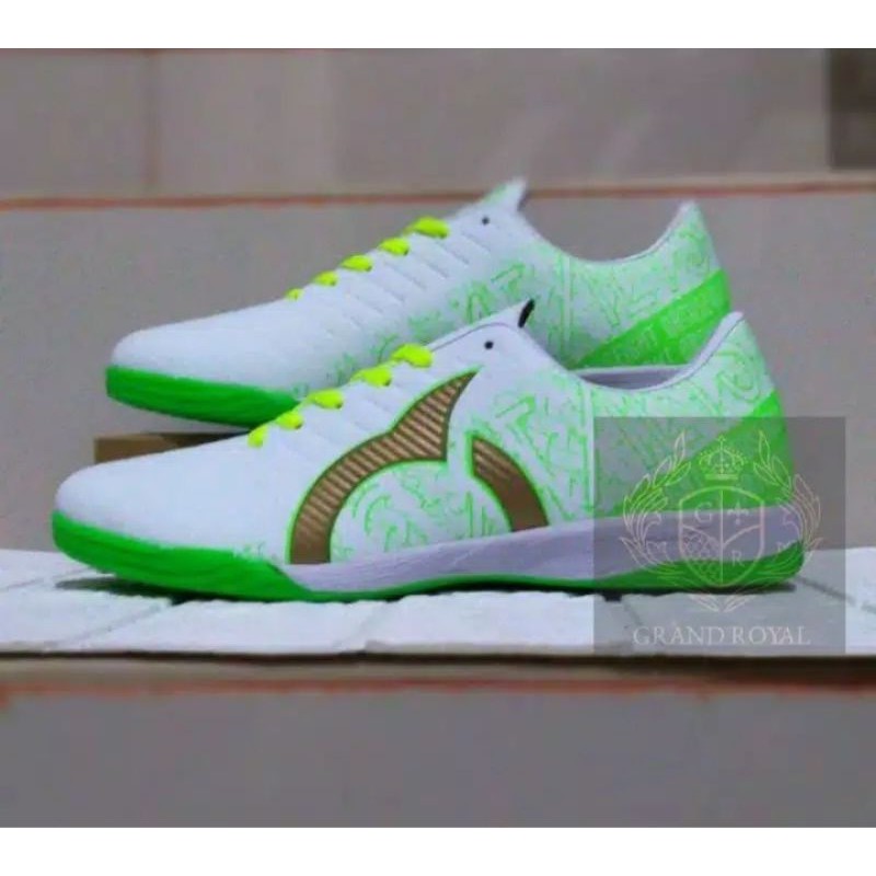 

sepatufutsalortuseight