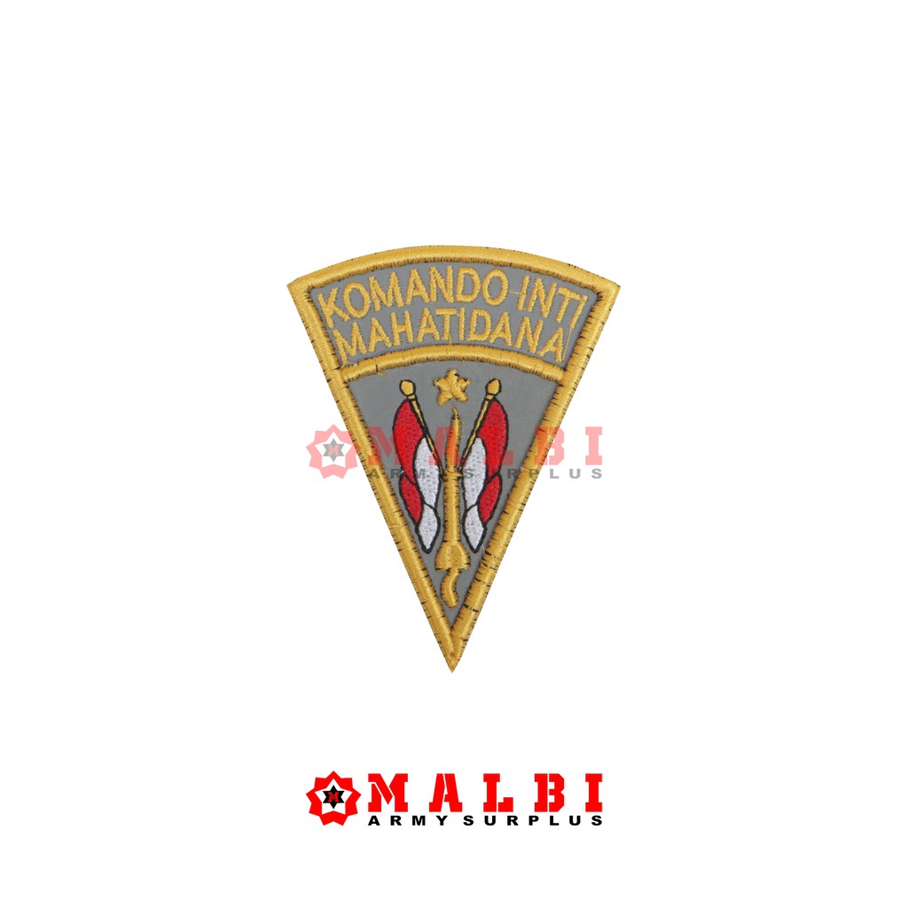 Atribut Bet Badge PEMUDA PANCASILA Komando Inti Segitiga Timbul Embos