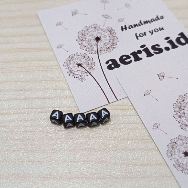 Gelang Inisial Huruf A