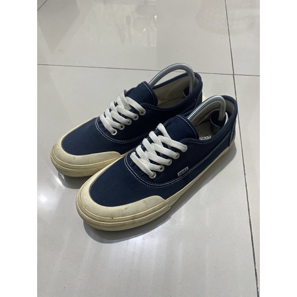 sepatu neats today - size 42