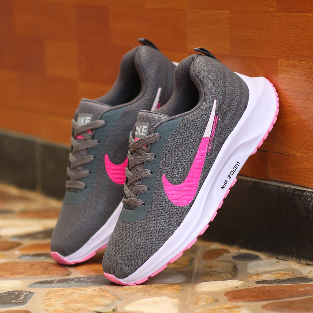 Sepatu Wanita Sneakers Olahraga Sport NIke Zoom Vegasus