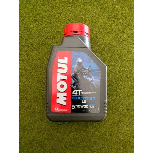 Oli motor matic Motul 0,8 Oli Motul Motul scooter LE