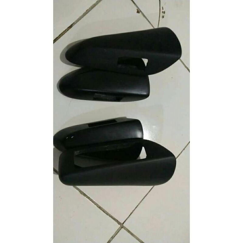 Arm rest dudukan saklar power window sedan Etios liva