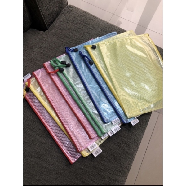 

Map Reselting / Map Zipper ukuran A4 1 Lusin / Isi 12 Map