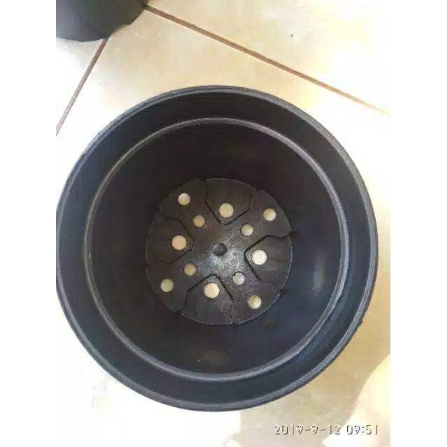 Pot hitam/pot tanaman hias polos ukuran 17