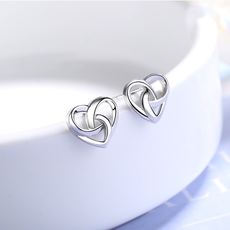 Magic789 Anting Tusuk Silver s925 Bentuk Hati Gaya Korea Untuk Wanita