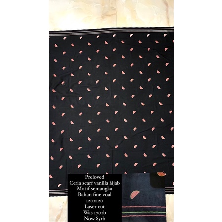 preloved ceria scarf vanilla hijab