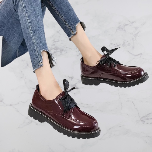 fakhrieshop- SEPATU WANITA LOAFERS BOOTS MAROON GLOSY (free 2 tali) AD 02