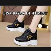 sepatu sneaker wanita M fashion trendy