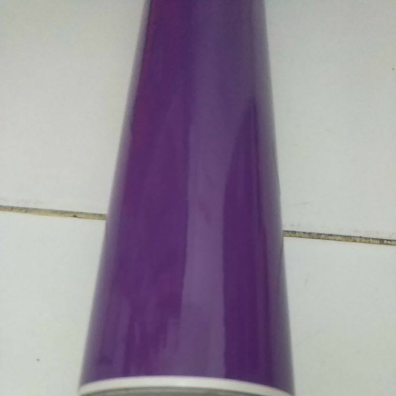 Stiker Skotlet warna UNGU (violet) glossy,,,,, lebar atau tinggi stikernya 45cm