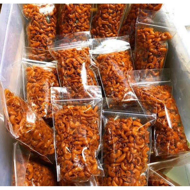 

MAKARONI PEDAS / MAKRONI NGEHE / MAKARONI BANTAT-BANTET ENAK MURAH