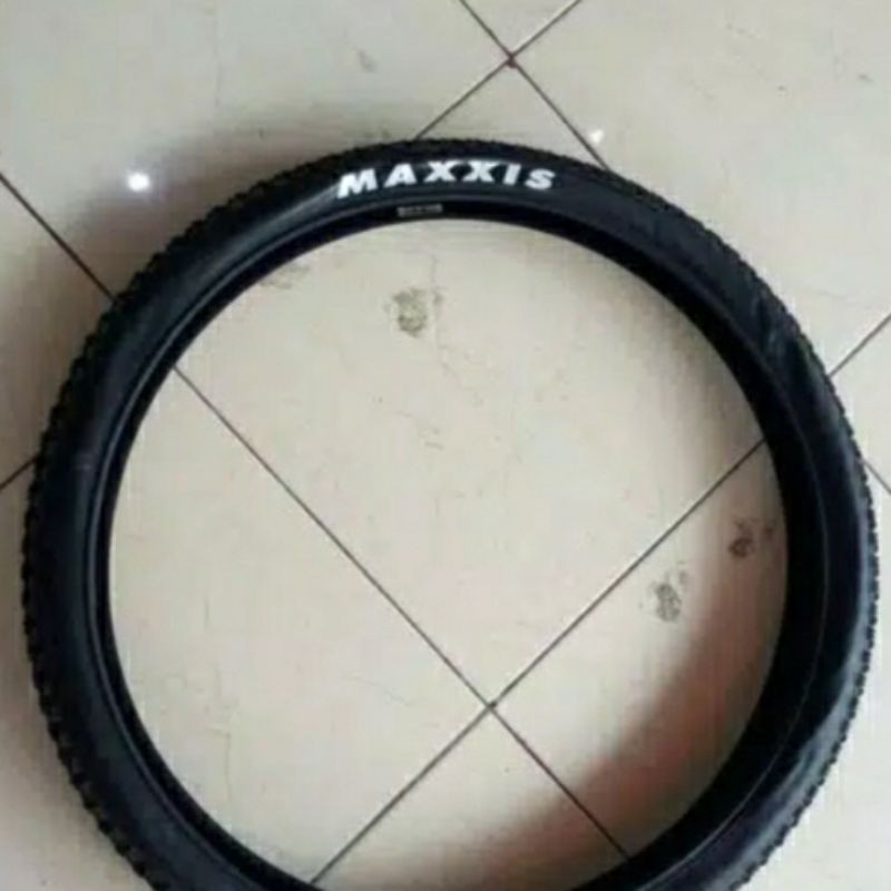 ban maxxis crossmark II 27,5 x 2,25
