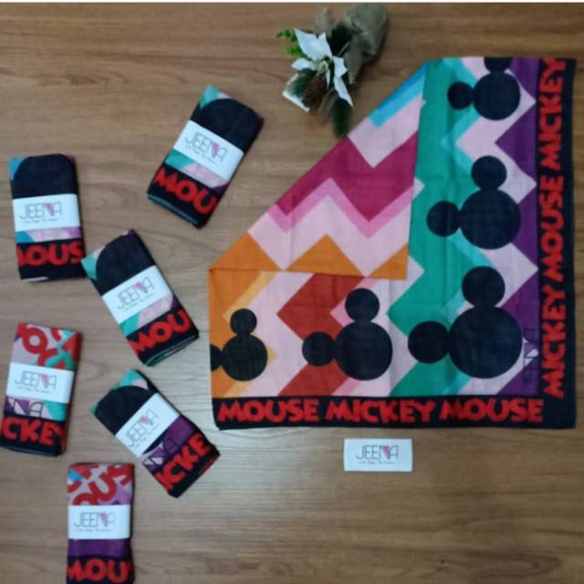 Preloved jeena scarf