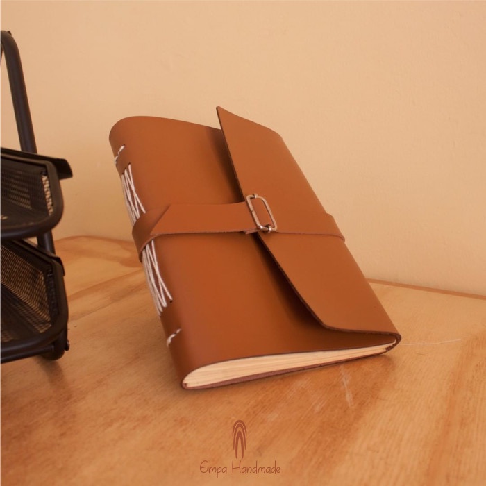 

Sketsagambar- Bookbinding / Journal Book / Buku Catatan / Sketchbook / Ukuran A5 - Hitam -Buku-