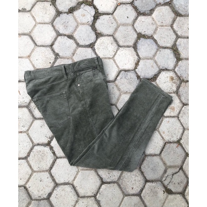 celana corduroy uniqlo/celana pria/uniqlo