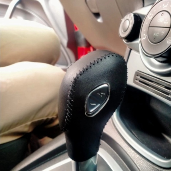 sarung cover tuas perseneleng gear knob ford ecosport fiesta Murah