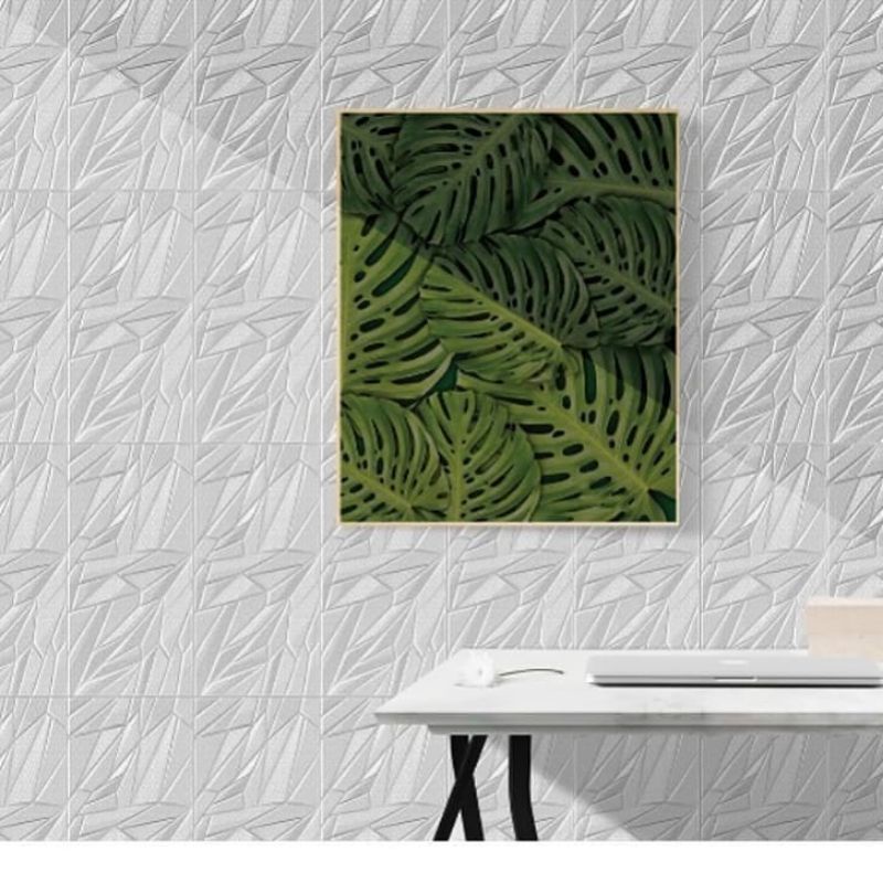 wallpaper foam premium permukaan timbul motif batik daun bambu putih