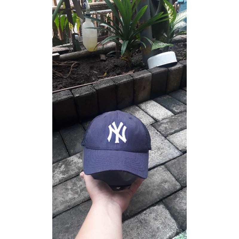 Cap / Topi / Trucker MLB NY New York Yankees Second Import