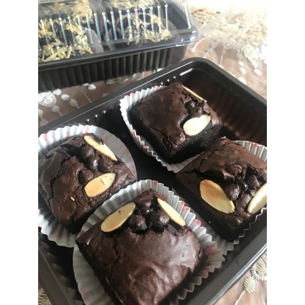 

Brownies panggang shiny crust
