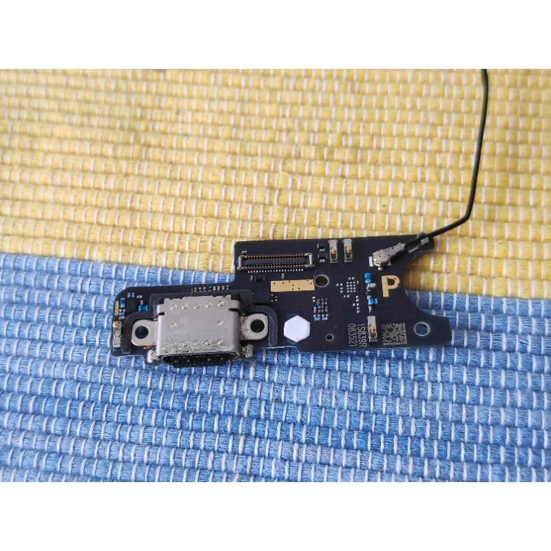 PCB dan Baterai Pocophone F1 Ori Copotan