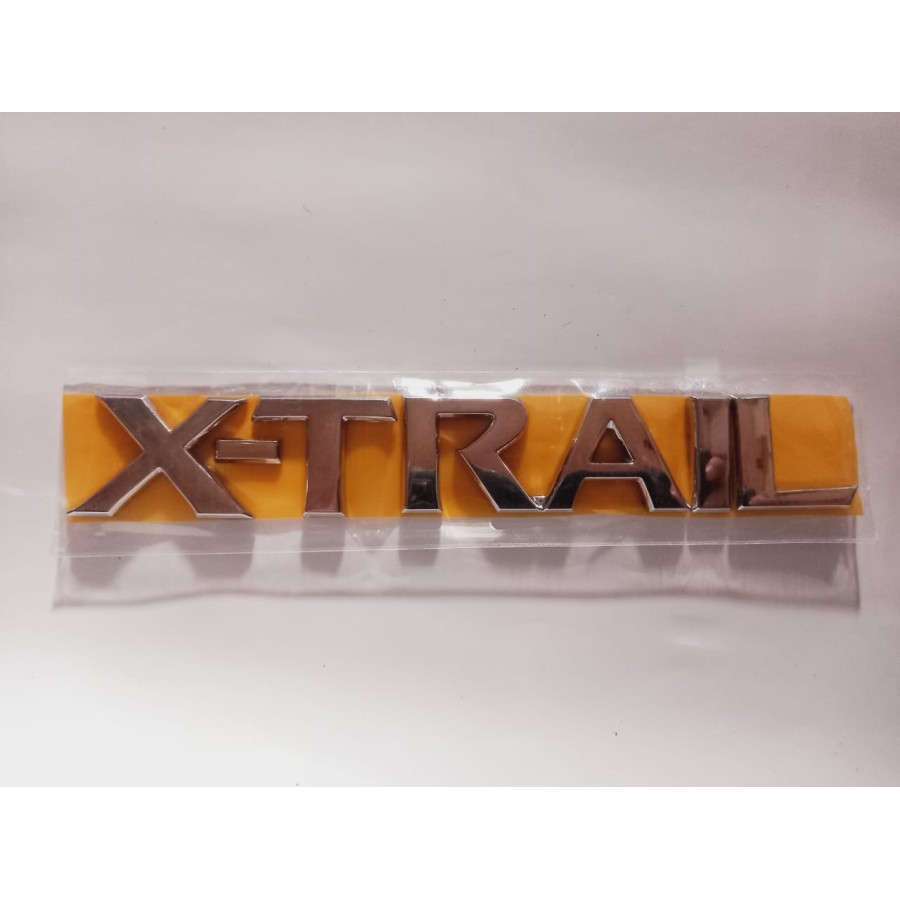 Emblem X-Trail
