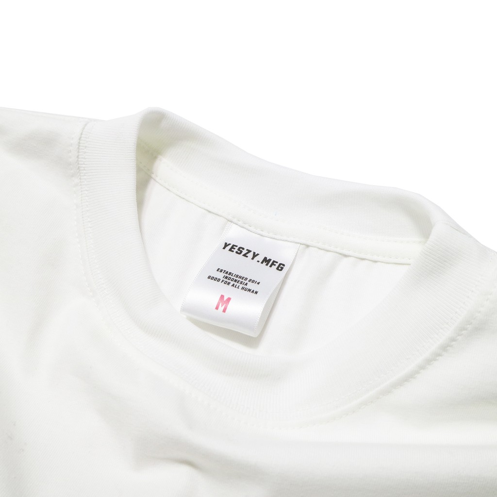 YESZY.MFG Tshirt White Cyber Small F Black