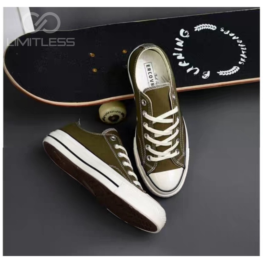 Sepatu Kanvas Unisex Casual Retro Pria Wanita Sneakers Canvas Unisex Panarybody