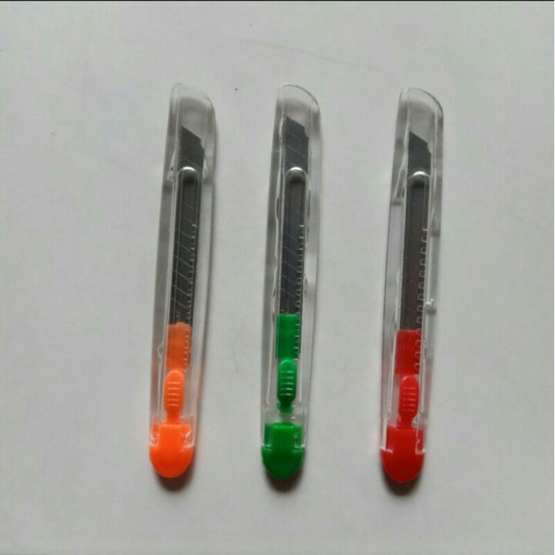 

Cutter Kecil Gunindo rencengan Sc-9 ( 1lbr/12pcs )