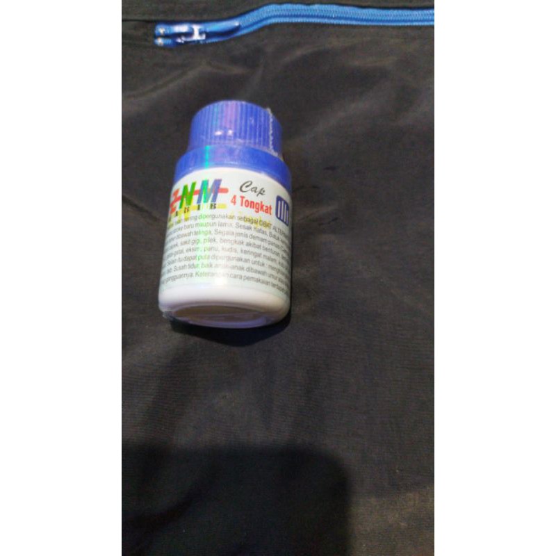 Minyak znm 50 ml cap 4 tongkat ( minyak segala macam penyakit )
