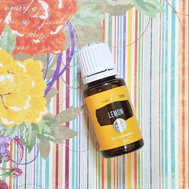 Lemon - Young Living Essential Oil