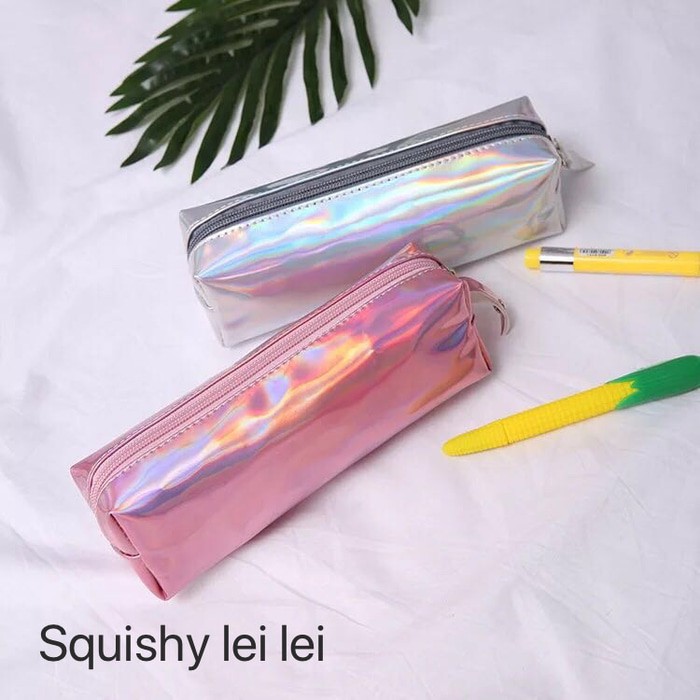 

Kotak pensil hologram