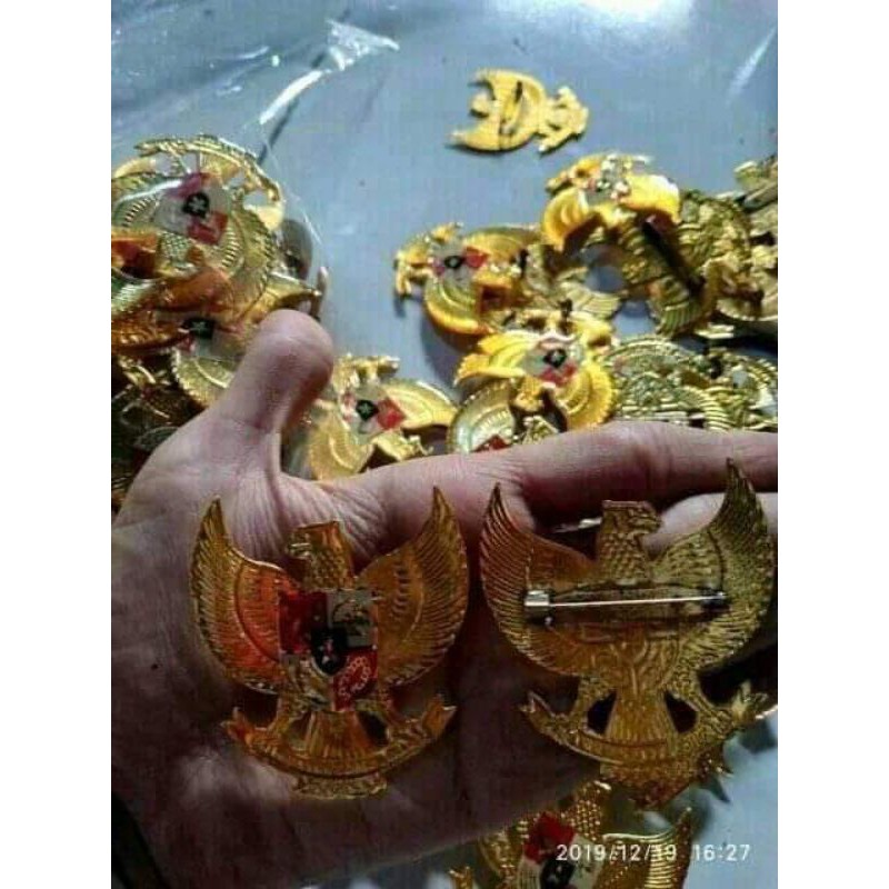Bros Garuda Pancasila 5cm/ Pin Garuda Resin 5cm