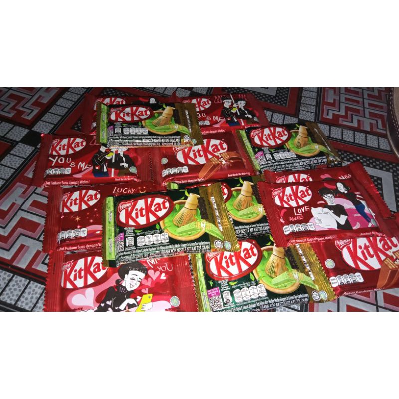 

KitKatc