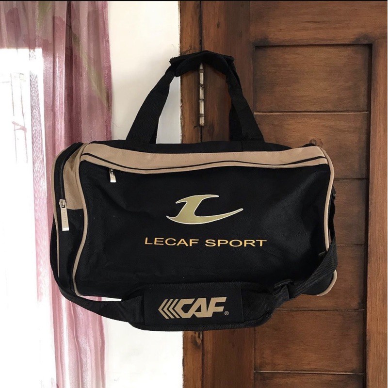 PRELOVED TAS MINGGAT TAS GYM TAS DUFFLE LECAF SECOND
