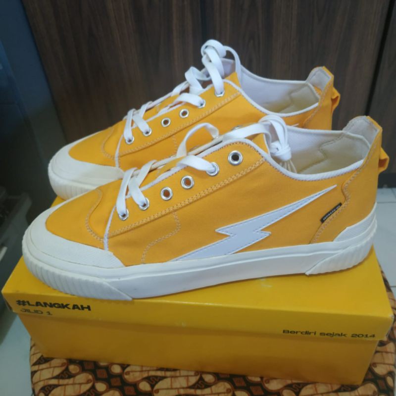 Sepatu Pria Homskin Zeuz 2.0 Low