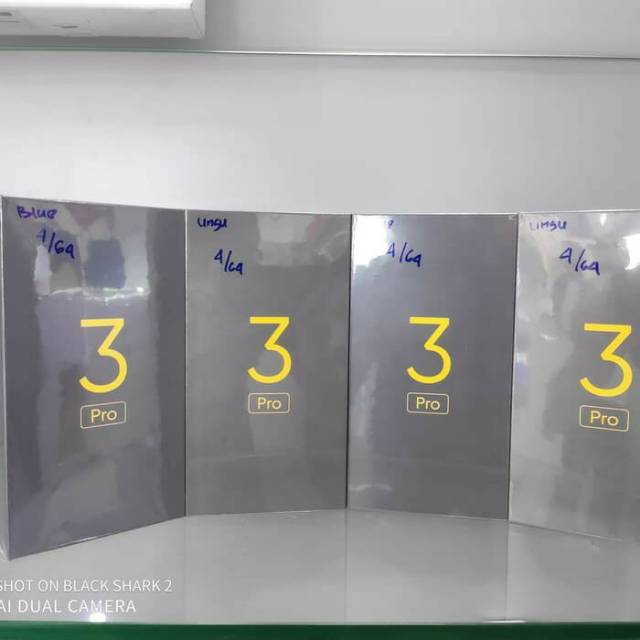 Realme 3 Pro - Ram 4GB / 64GB