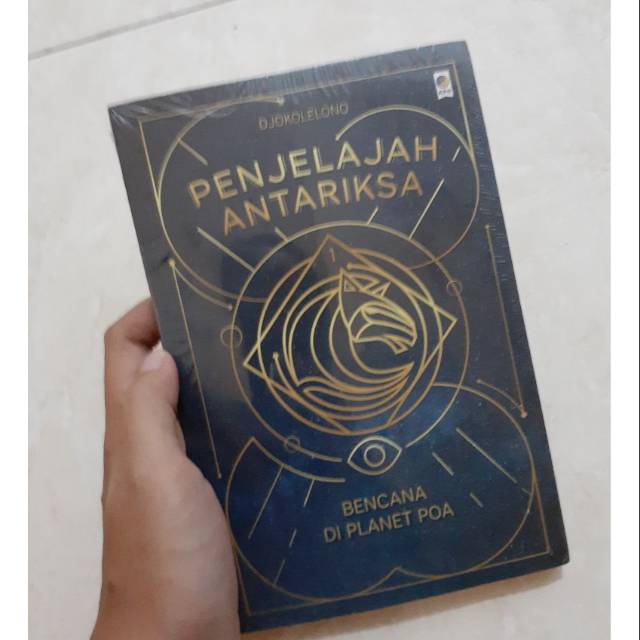 Buku Novel Penjelajah Antariksa by Djokolelono